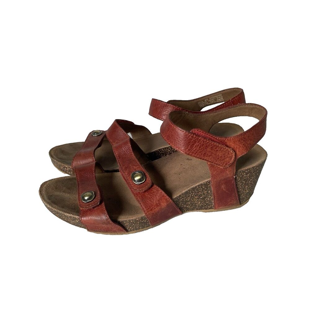 Dansko Women's Savannah Wedge Sandals Coral Wax Leather Supportive Size 40, US 9